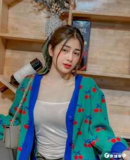 月入几万的柬埔寨性感女星，又晒火辣照了
